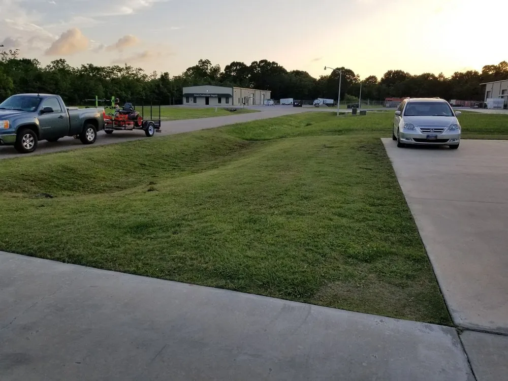 Affordable lawn mowing service with custom design in New Iberia, LA by Leading Edge Lawn Care