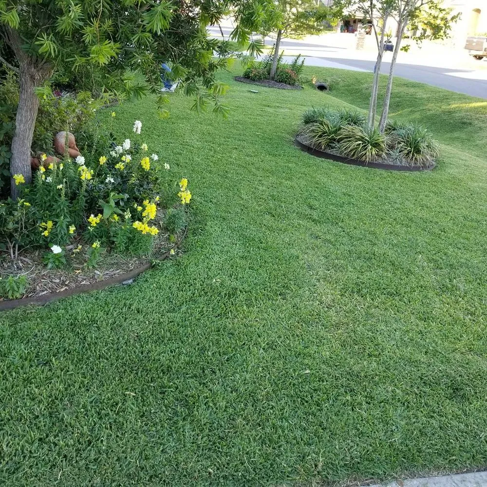 Top-rated landscape installation for residential properties across New Iberia, LA - Leading Edge Lawn Care