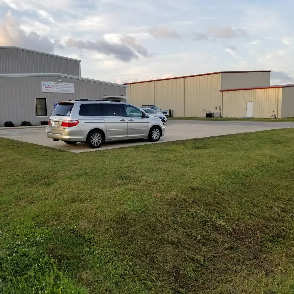 Affordable landscaping services in New Iberia, LA by Leading Edge Lawn Care