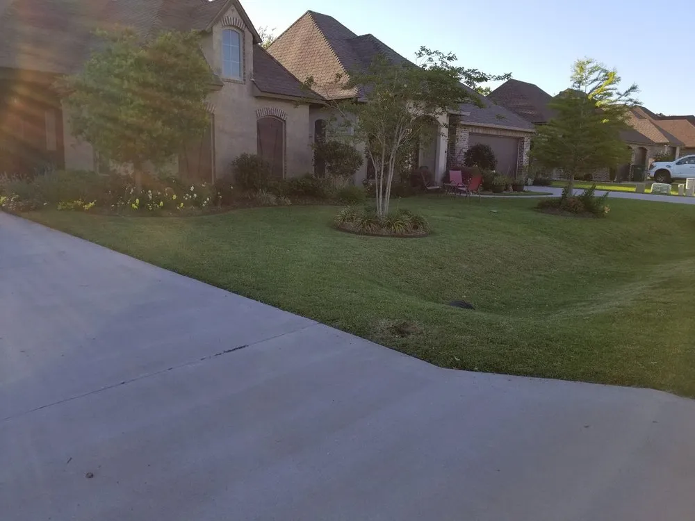 Trusted residential landscaping in New Iberia, LA - Leading Edge Lawn Care