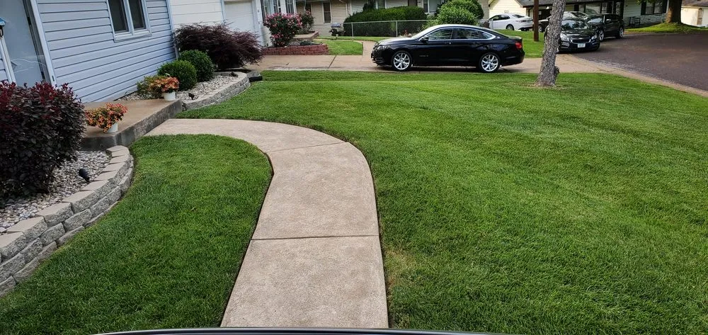 Reliable yard maintenance for outdoor upgrades in St. Louis, MO by Leaf Free Lawn Care