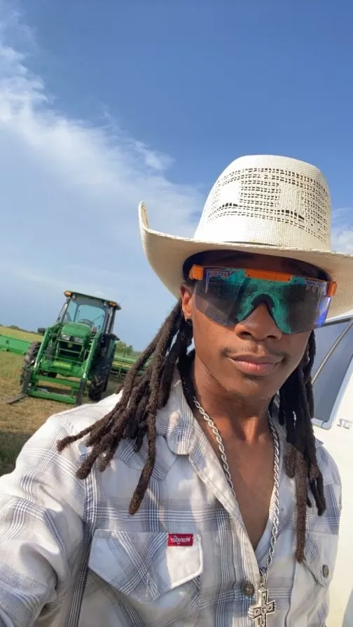 Expert yard maintenance for homes across Wichita, KS - Leaf It Be