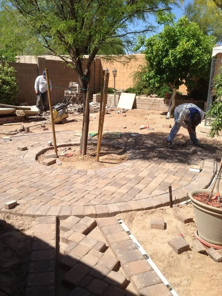 Top-rated yard maintenance for residential properties in Phoenix, AZ by Leaf It To Me