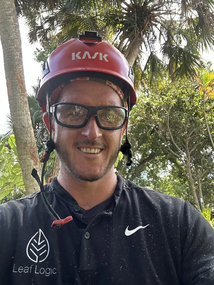 Local lawn mowing service in Vero Beach, FL - Leaf Logic