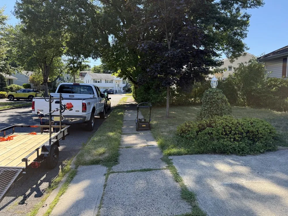 Local garden landscaping in Cliffside Park, NJ - Leaf of Faith Landscaping