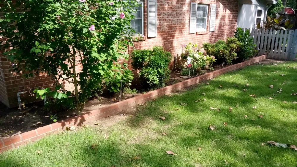 Professional landscape design experts serving Fort Smith, AR - Leaf Vac Lawn Specialist