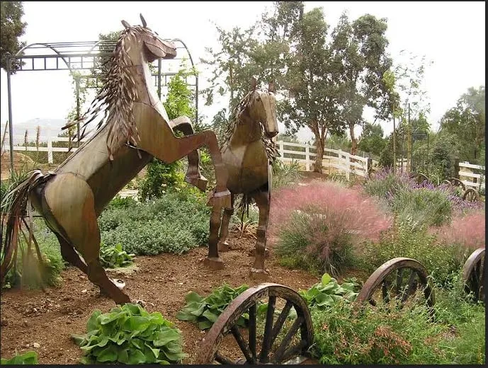 Affordable outdoor landscaping in Acton, CA by Leafs U Green