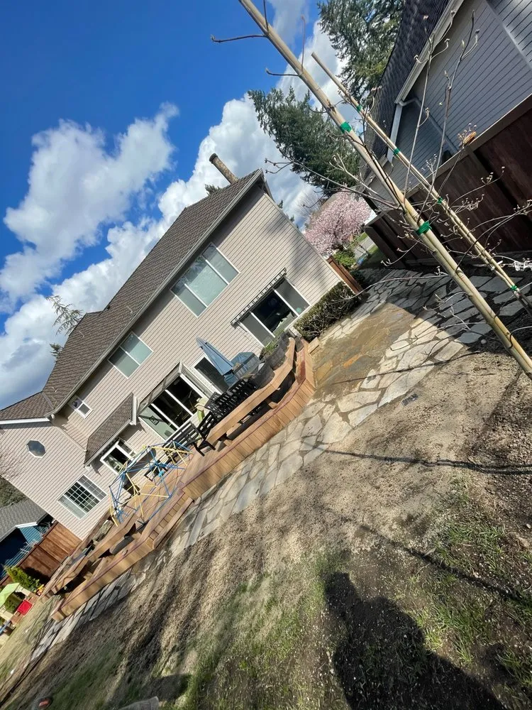 Expert landscaping services in Covington, WA by Leafy landscape