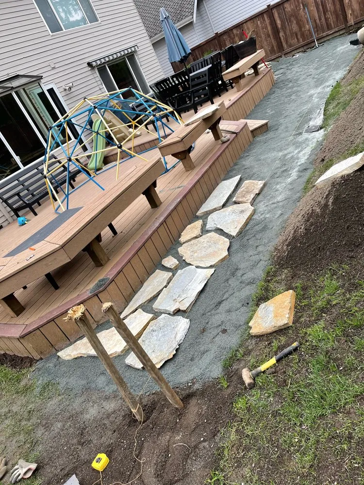 Affordable outdoor landscaping in Covington, WA by Leafy landscape