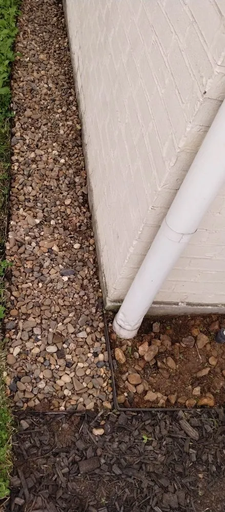 Custom lawn care service for beautiful yards across Lake Charles, LA - Leah Runnels