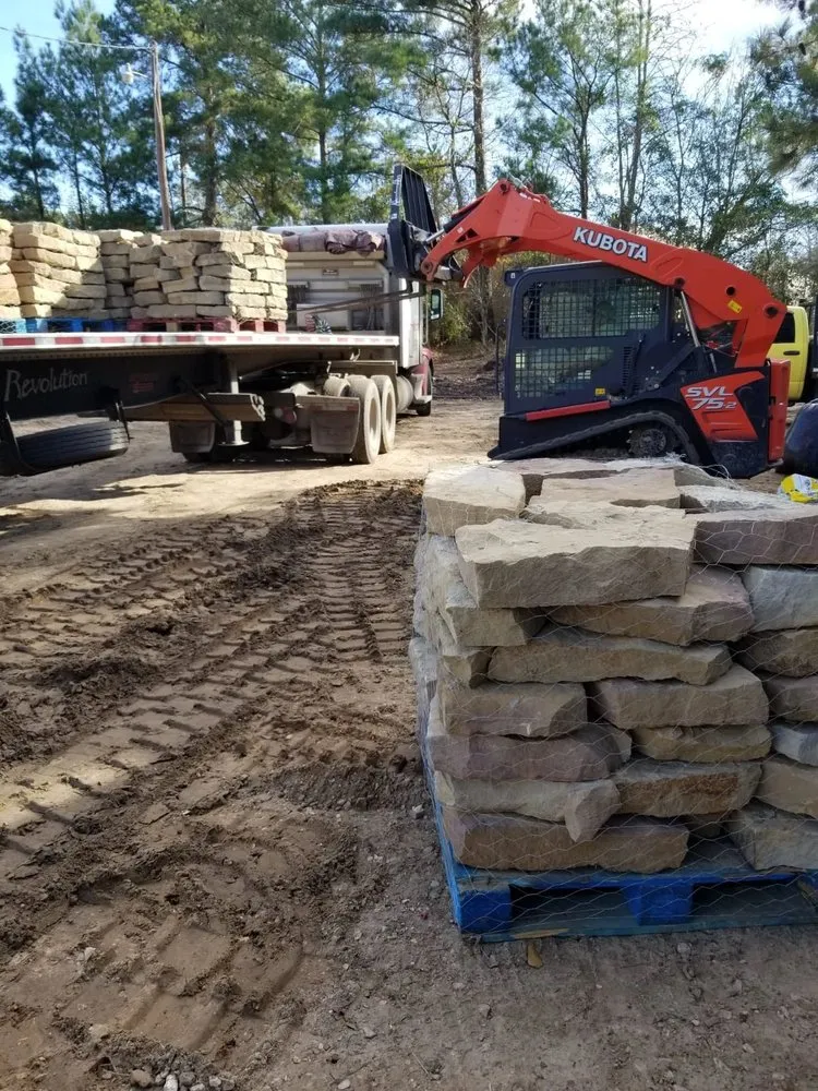 Custom landscape design experts serving Lufkin, TX - Leal Landscaping & Sprinklers