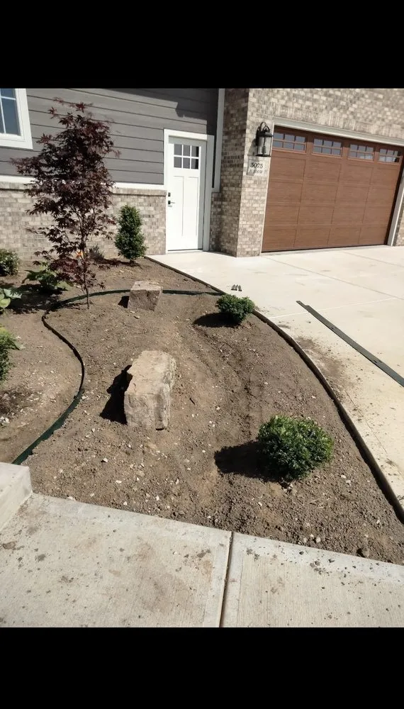 Custom garden landscaping in Indianapolis, IN by Leal Landscaping