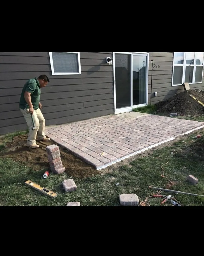 Local garden landscaping in Indianapolis, IN by Leal Landscaping