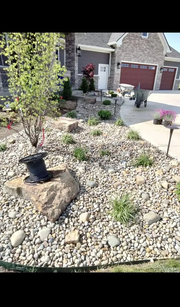 Professional lawn mowing service in Indianapolis, IN - Leal Landscaping