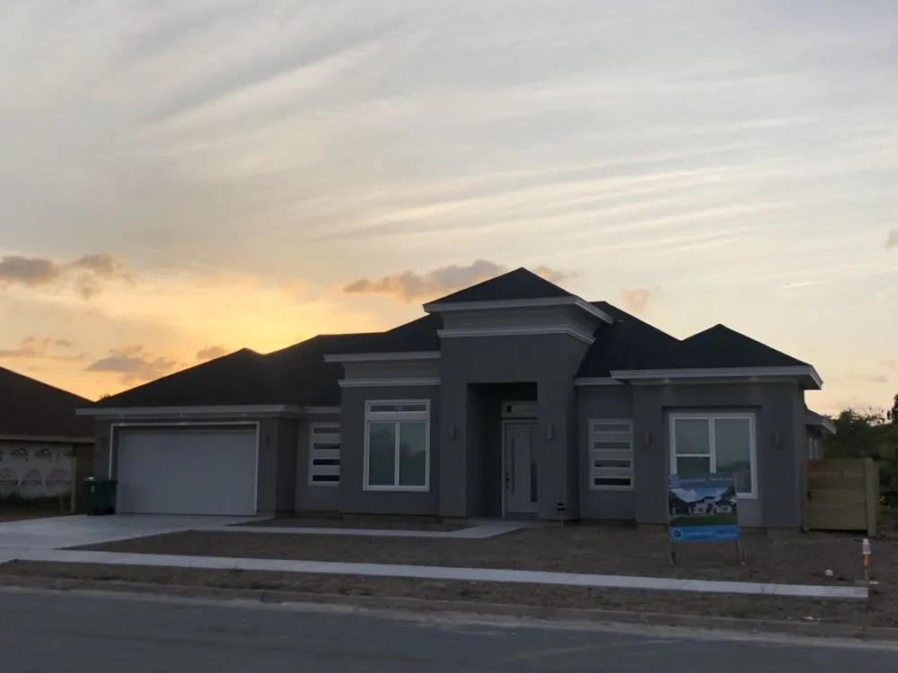 Reliable residential landscaping experts serving Rio Hondo, TX - Leal lawn care & Landscaping