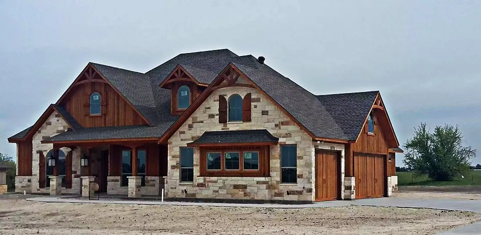 Expert landscaping services in Weatherford, TX by Leal’s Excavation