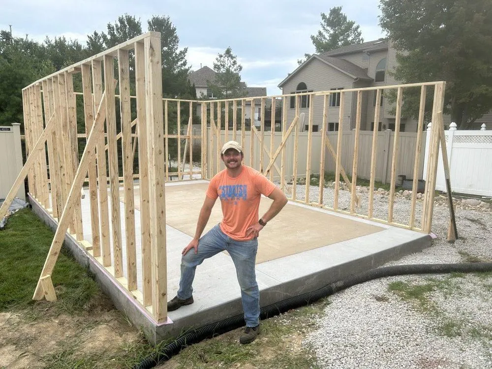 Top-rated yard cleanup service for year-round maintenance across Bettendorf, IA - Leathers Construction Group