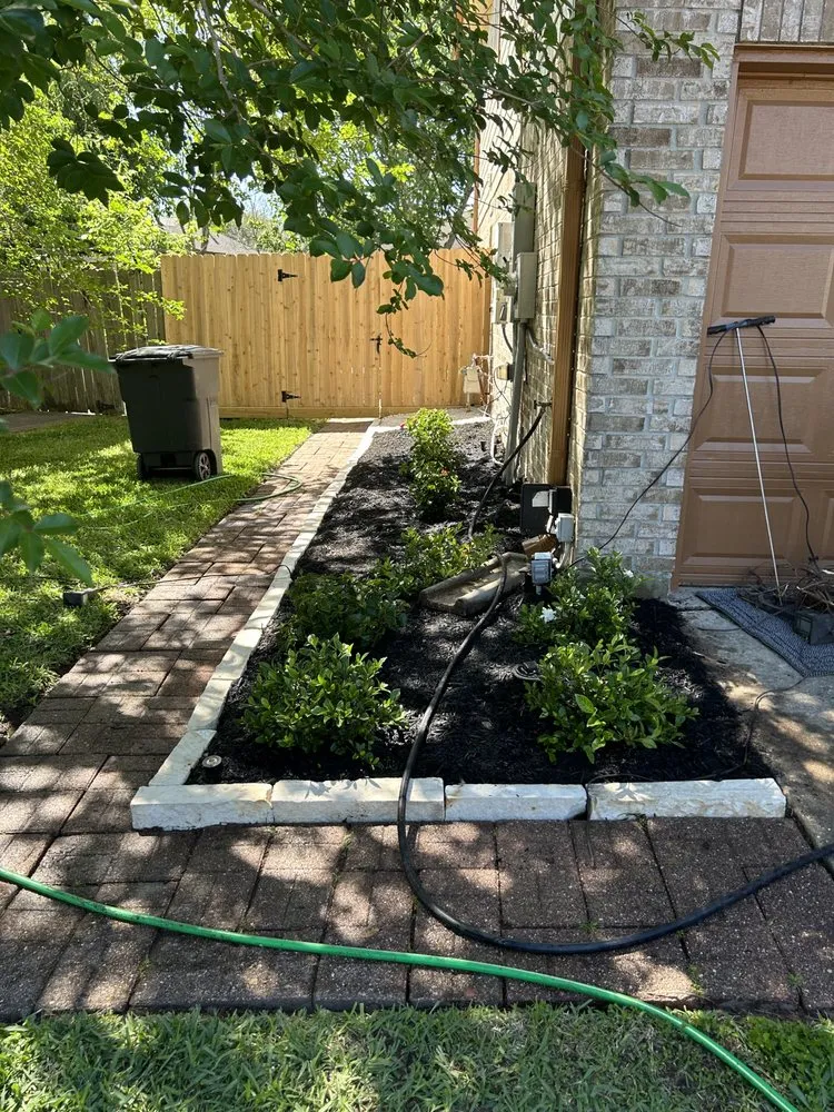 Affordable yard cleanup service with custom design in La Porte, TX by Leatherwood Lawn Specialists