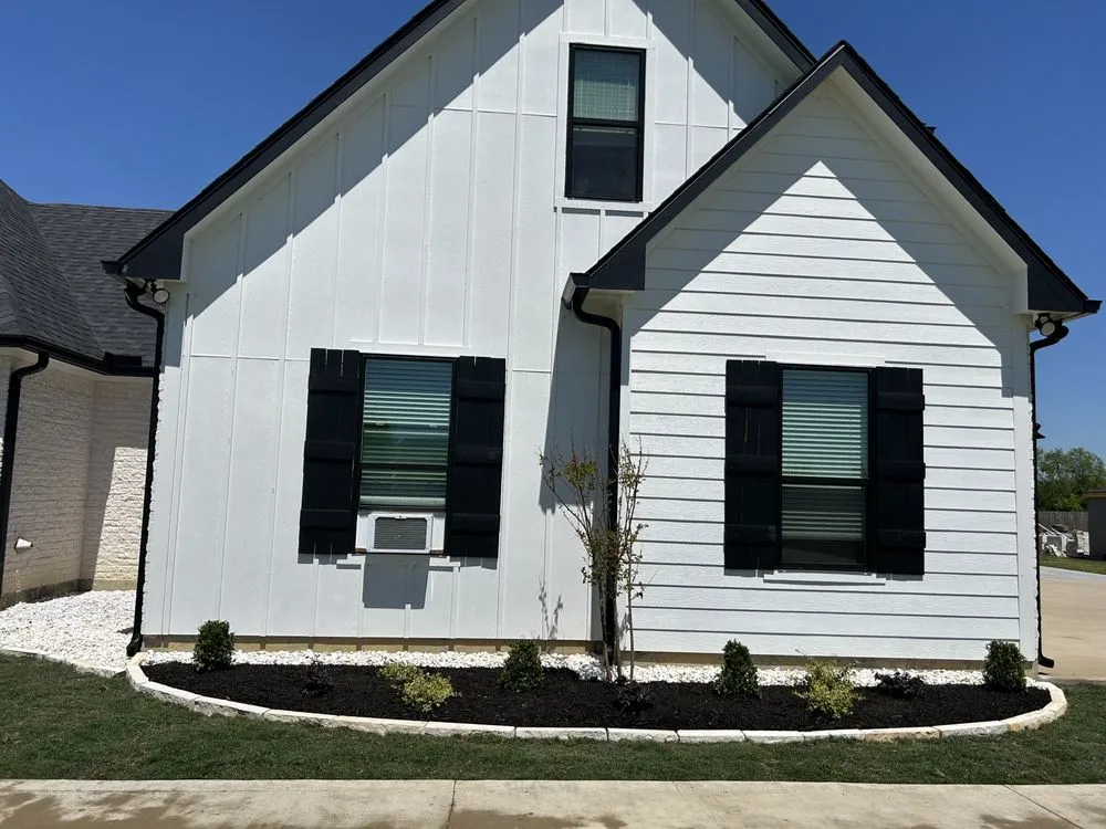 Trusted yard cleanup service in La Porte, TX - Leatherwood Lawn Specialists