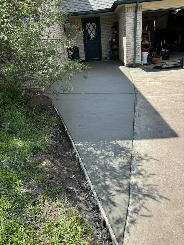 Top-rated garden landscaping in La Porte, TX by Leatherwood Lawn Specialists