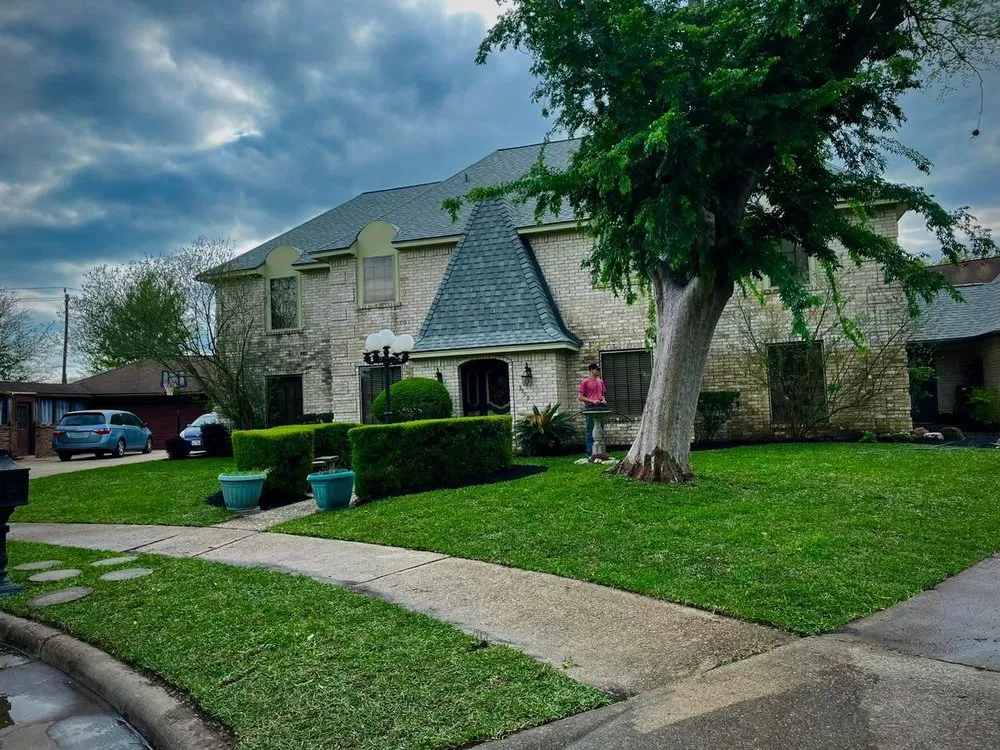 Local lawn care service in La Porte, TX - Leatherwood Lawn Specialists