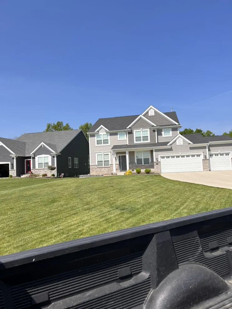 Reliable outdoor landscaping experts serving Dardenne Prairie, MO - Leave it To Roman