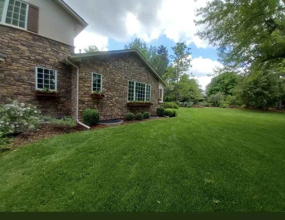 Reliable residential landscaping experts serving Denver, CO - Leaves Landscaping