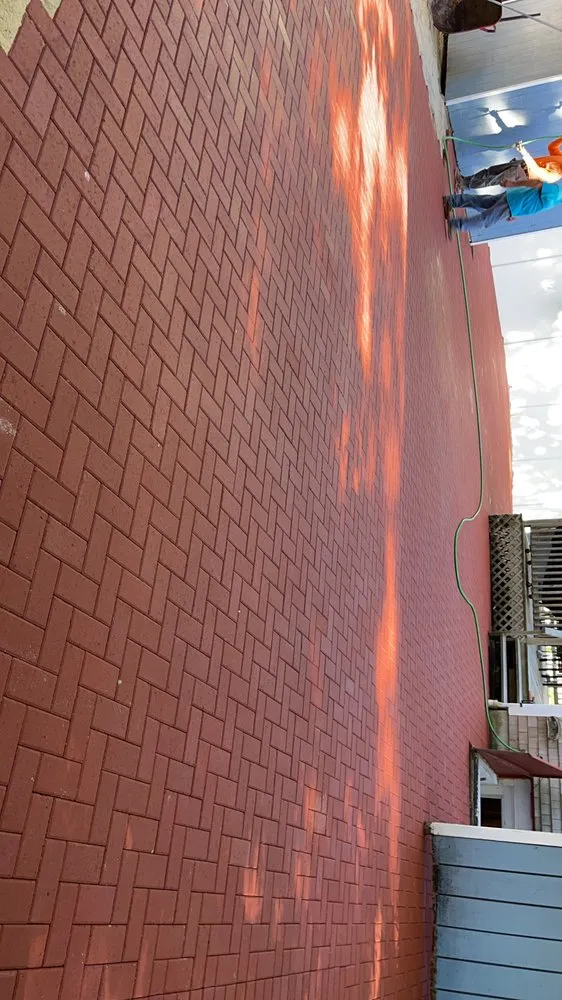 Local yard cleanup service in Milford, MA - Leaves Landscaping