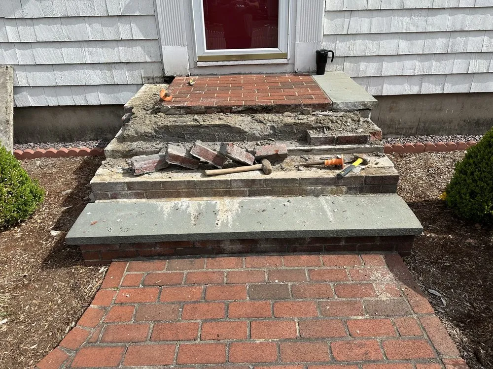 Affordable yard maintenance experts serving Milford, MA - Leaves Landscaping