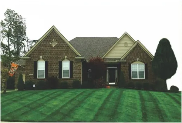 Local yard maintenance in Lebanon, OH by Lebanon Lawn & Landscape
