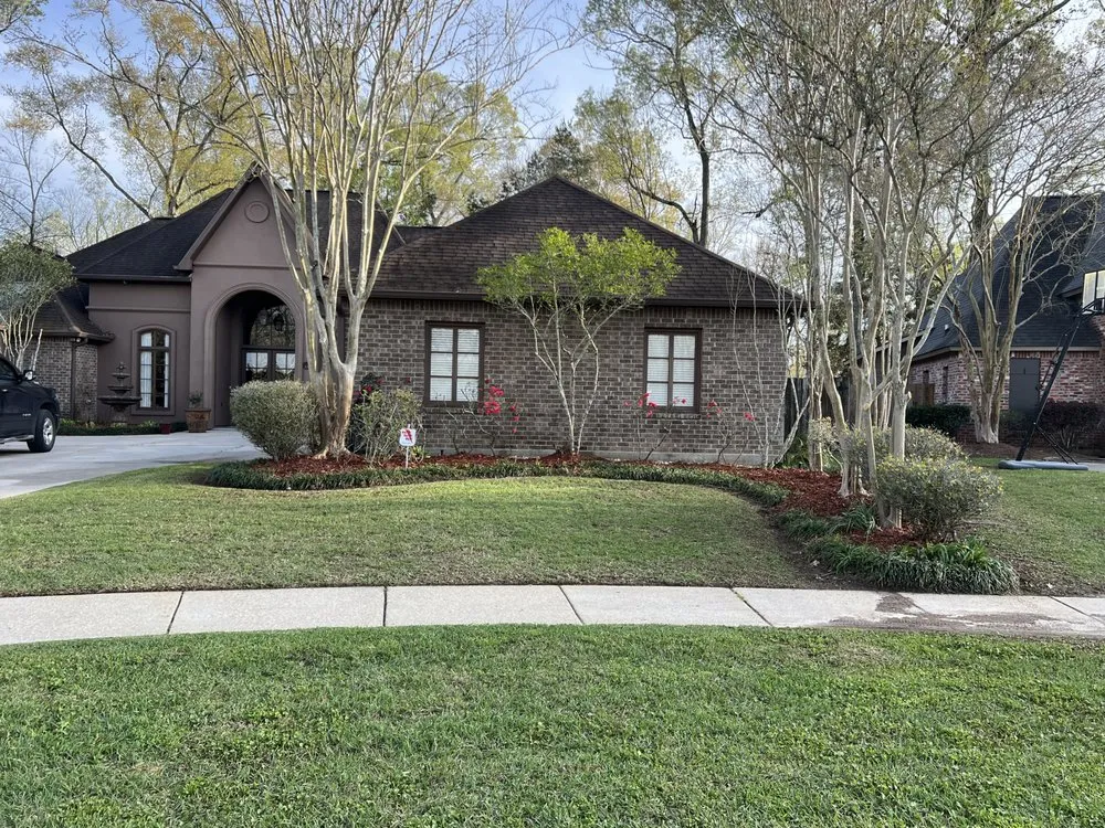 Affordable lawn care service experts serving Prairieville, LA - LedCo Solutions - Outdoor Management