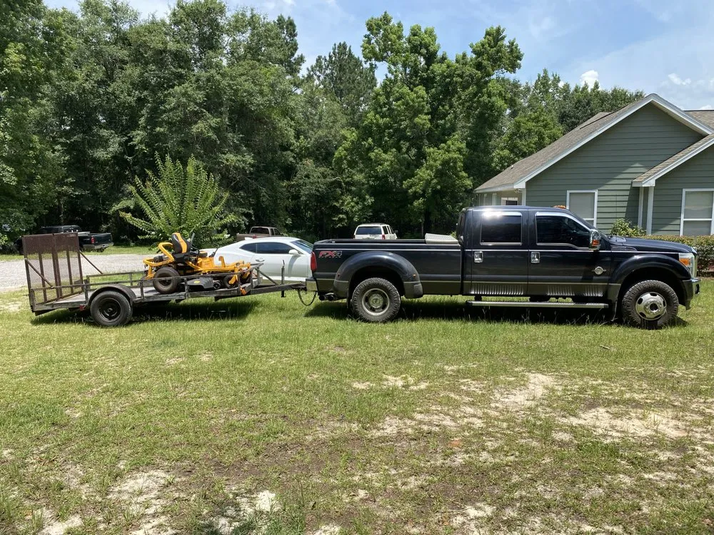 Professional yard cleanup service in DeFuniak Springs, FL - Leddon’s Lawn Care