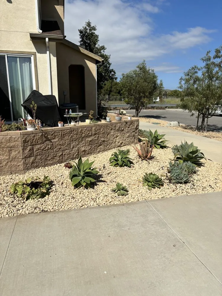 Trusted landscaping services experts serving Oxnard, CA - Ledesma Landscape