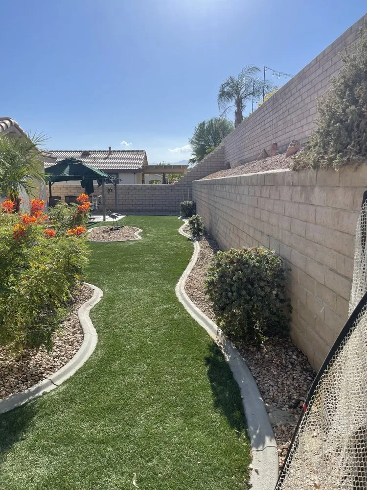 Custom lawn mowing service in Coachella, CA - Ledezma's Gardening