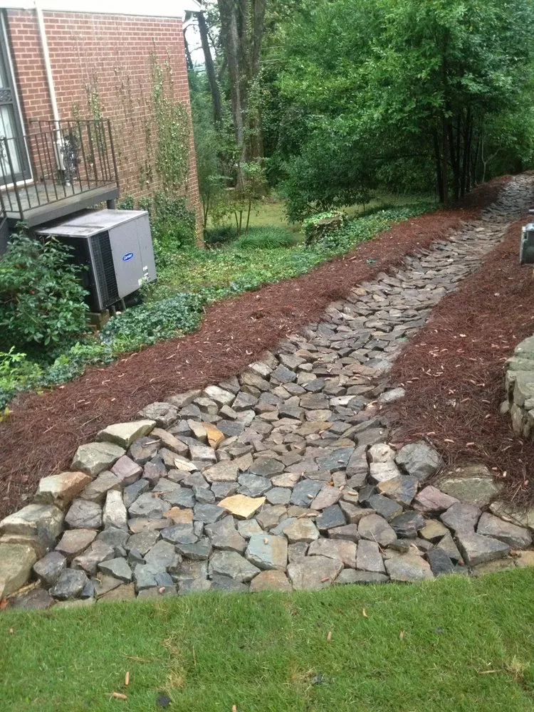 Local yard maintenance in Brownsboro, AL by Ledford's Landscaping