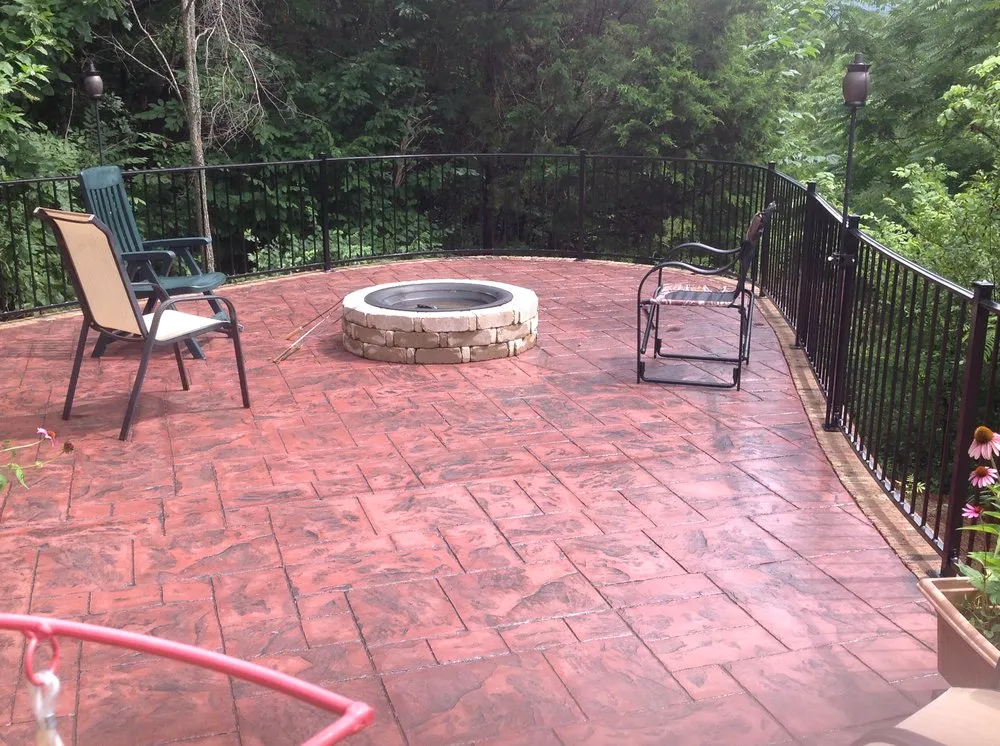 Top-rated yard cleanup service with custom design across Brownsboro, AL - Ledford's Landscaping
