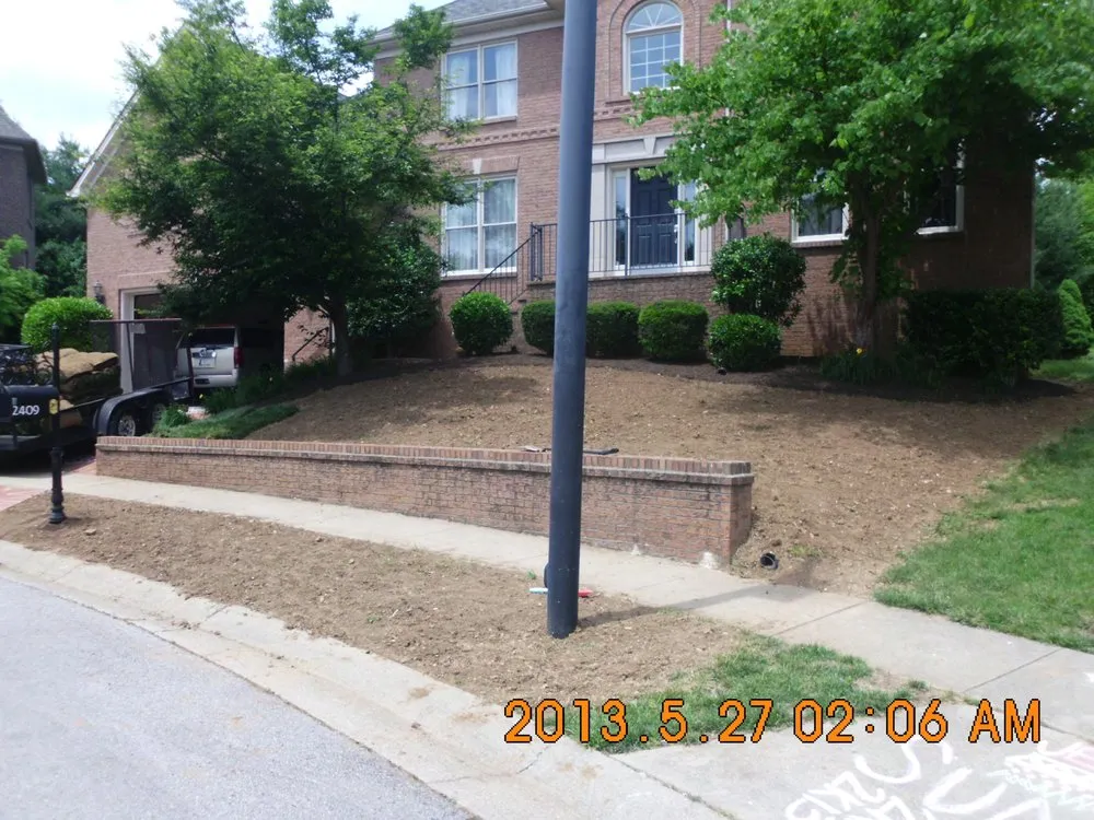 Professional lawn care service experts serving Lexington, KY - Ledford's Lawn & Landscaping