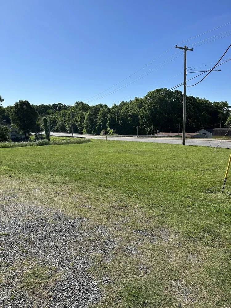 Local garden landscaping experts serving Cramerton, NC - Ledford’s Lawn Service