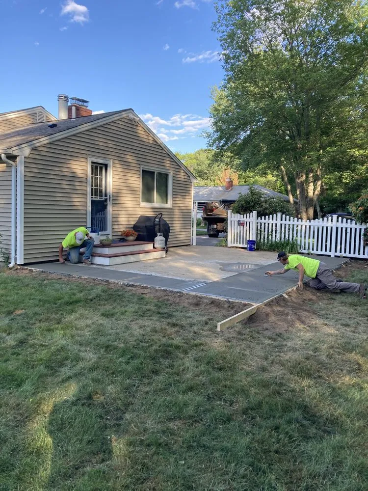 Top-rated lawn care service for residential properties across Foster, RI - Lee Brothers & Sons