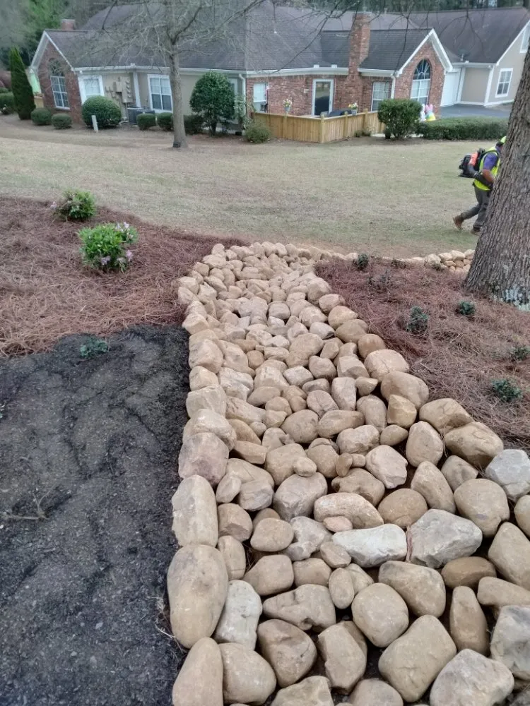 Trusted landscape design experts serving Mableton, GA - Lee Landscaping