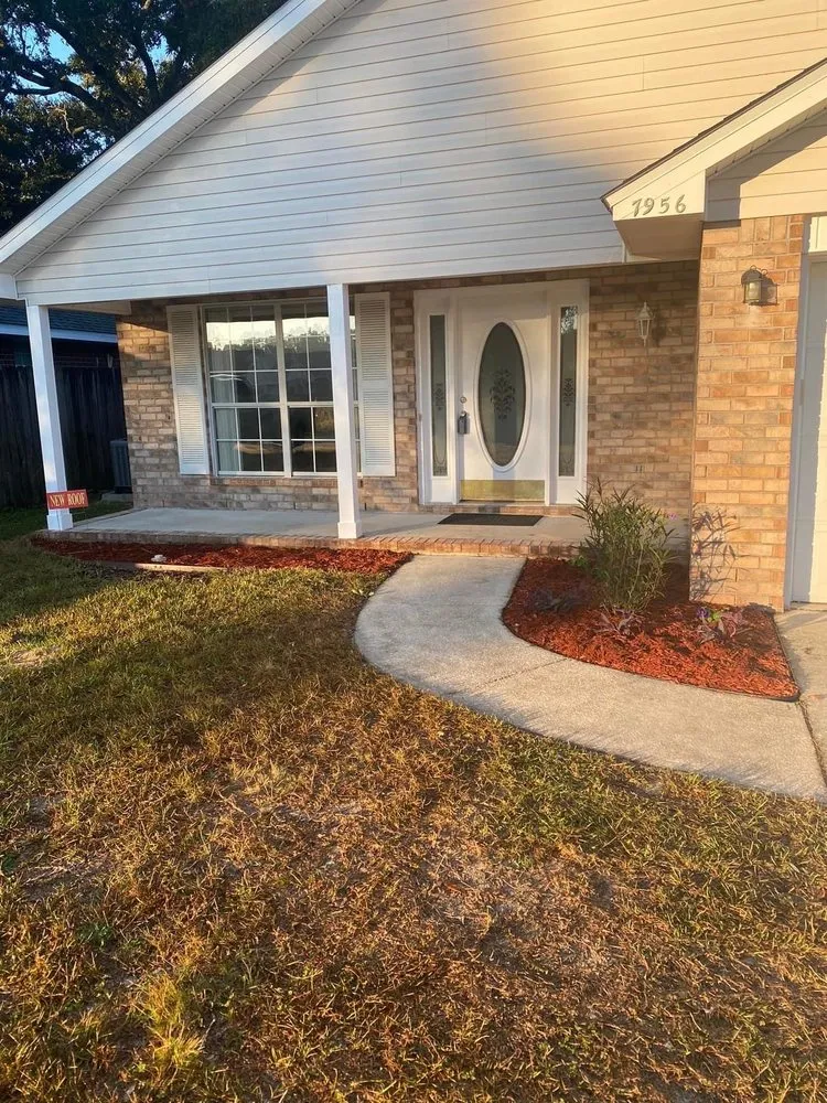 Top-rated garden landscaping experts serving Pensacola, FL - Lee Lawn and Garden