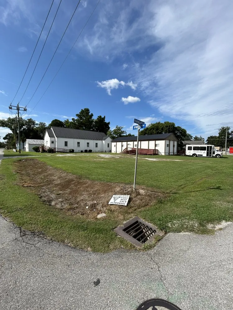 Expert garden landscaping for year-round maintenance in Cove City, NC by Leeks Lawn Care