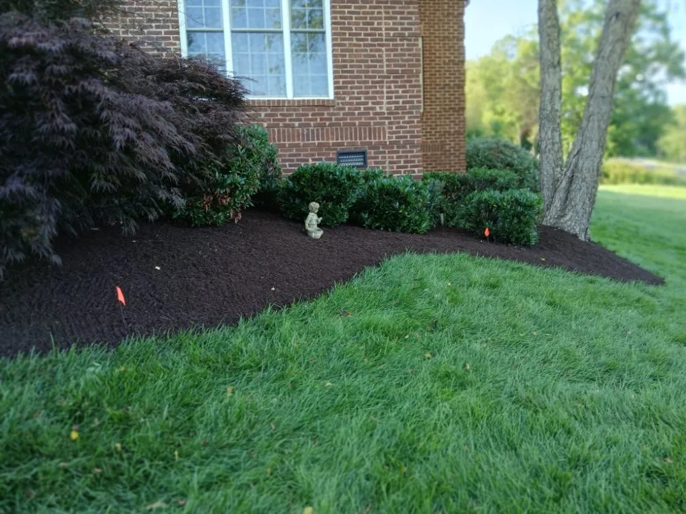 Custom landscaping services in Lenoir City, TN by Leeks Lawncare and Landscaping