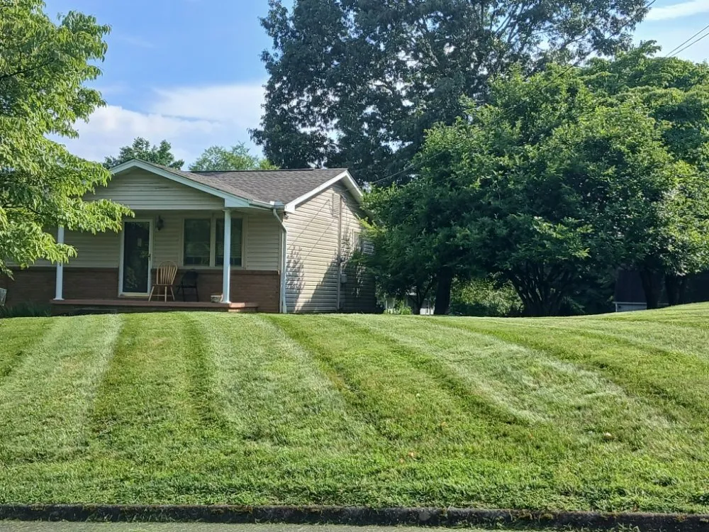 Professional landscape design in Lenoir City, TN by Leeks Lawncare and Landscaping