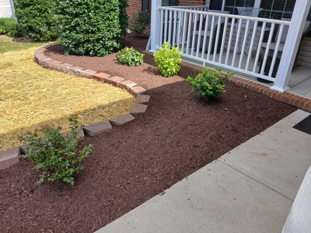 Professional landscaping services in Lenoir City, TN by Leeks Lawncare and Landscaping