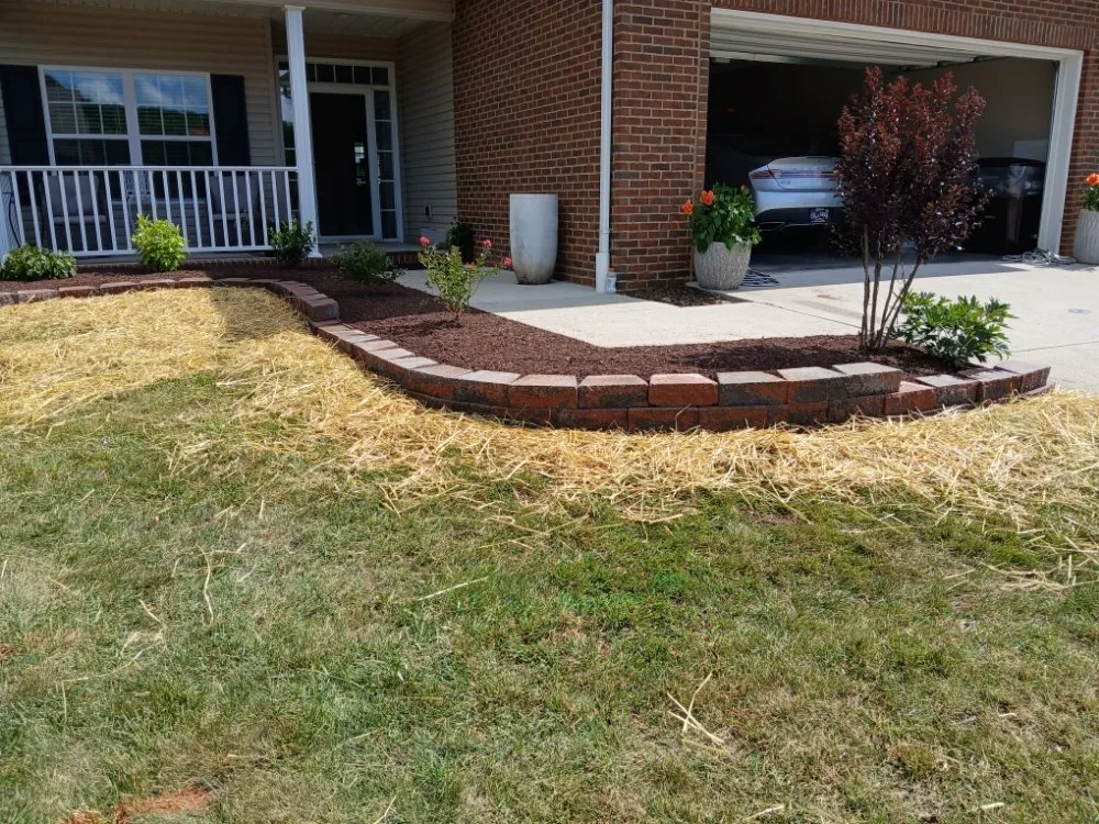 Local yard maintenance experts serving Lenoir City, TN - Leeks Lawncare and Landscaping