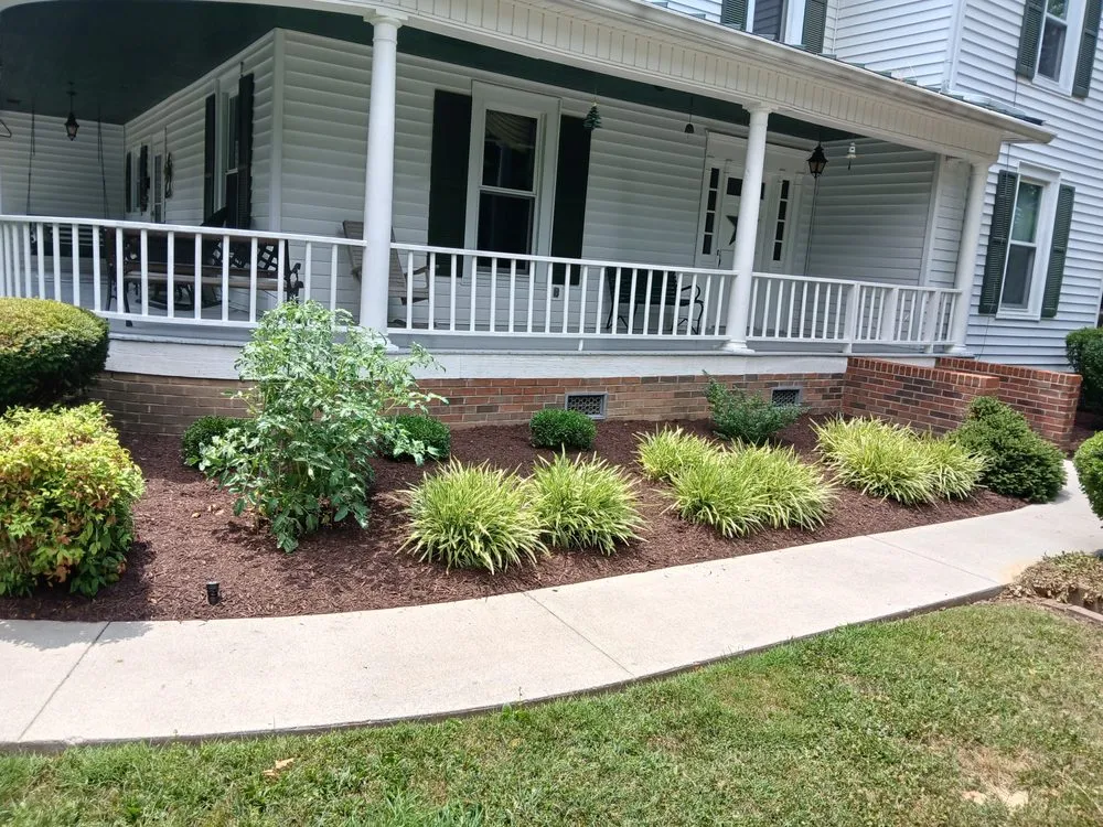 Expert landscape design experts serving Lenoir City, TN - Leeks Lawncare and Landscaping