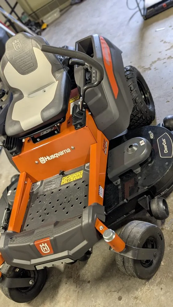 Affordable landscaping services for residential properties in Chisholm, MN by Leelaine Lawn Services