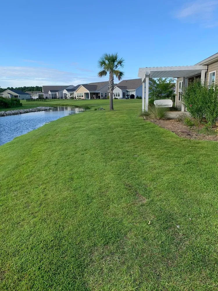 Custom lawn care service in Supply, NC by Leelee Landscaping