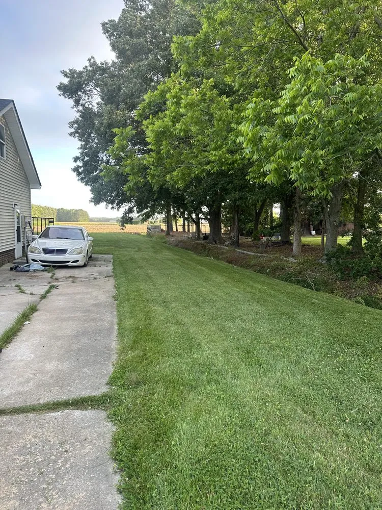 Trusted landscaping services for residential properties across Elizabeth City, NC - Leels Lawn Care